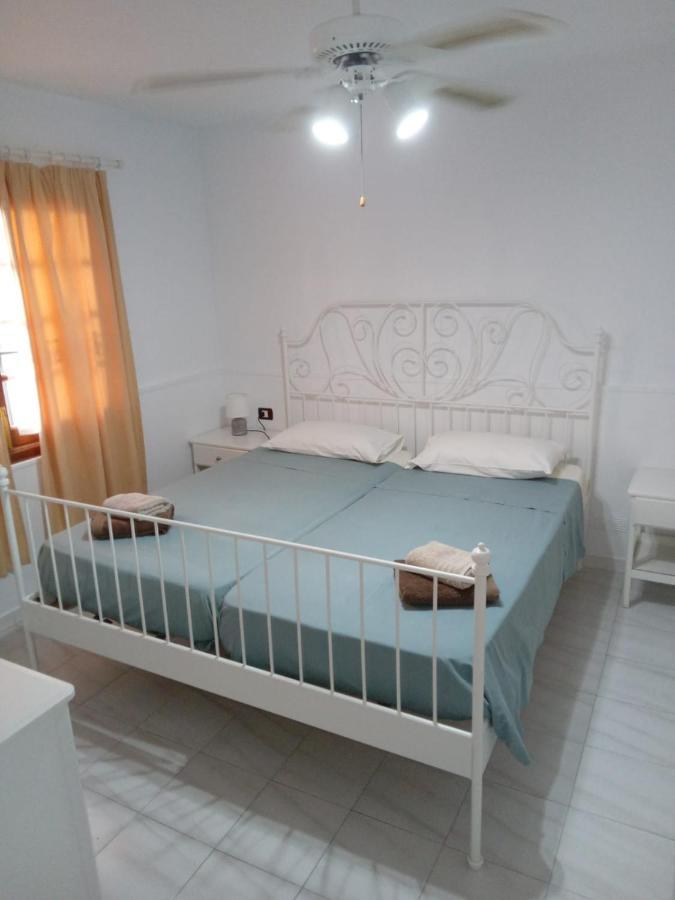 Blue Island House On The Hill Appartement Los Cristianos  Buitenkant foto